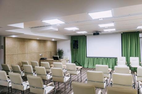 Acoustic Treatment of the Meeting Rooms in the Hotel