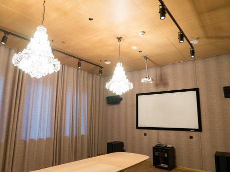 Ceiling acoustic treatment with Belner panels