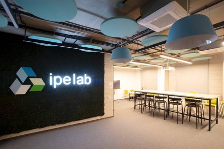 Correction of Acoustics in the Office of the IT-Company