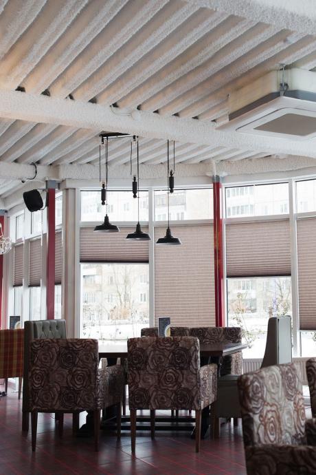 Poyushchiy Losos (Singing Salmon) cafe