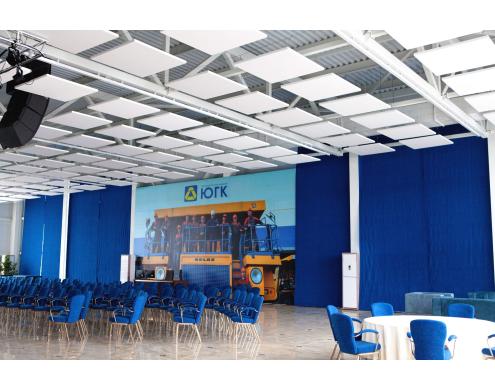 Concert Hall, Plast