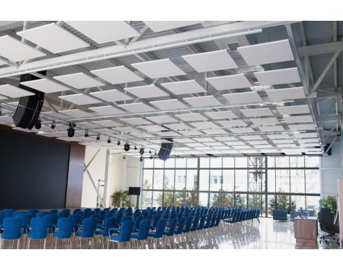 Concert Hall, Plast