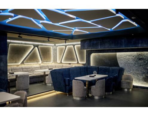 Lulu karaoke bar